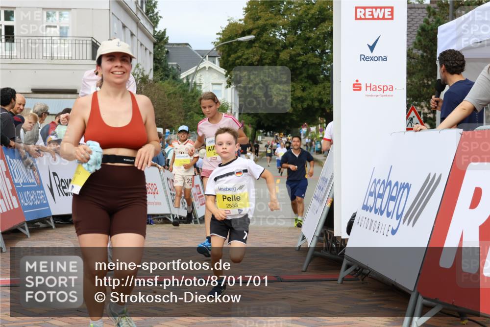31.08.2025 - 21. Blankeneser Heldenlauf Strokosch-Dieckow http://msf.ph/oto/8701701 31.08.2025 10:27:26 Ziel 2715, 2463, 2559, 2725, 2533, 2709 meine-sportfotos.de