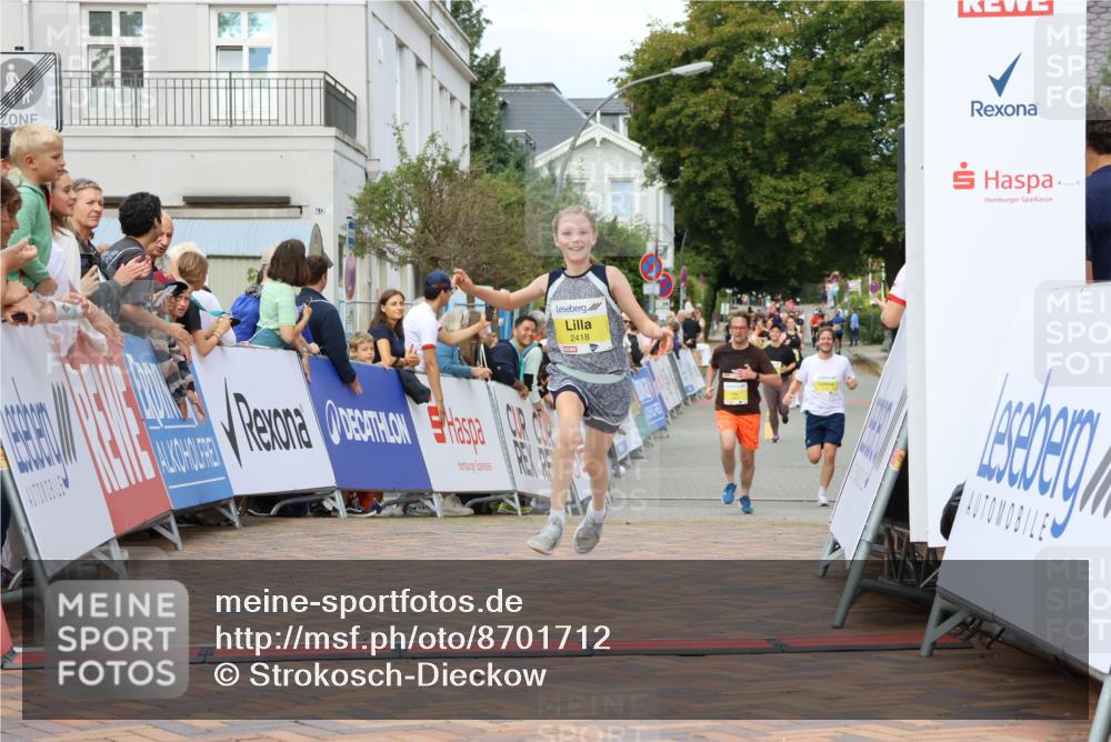 31.08.2025 - 21. Blankeneser Heldenlauf Strokosch-Dieckow http://msf.ph/oto/8701712 31.08.2025 10:32:12 Ziel 2418 meine-sportfotos.de