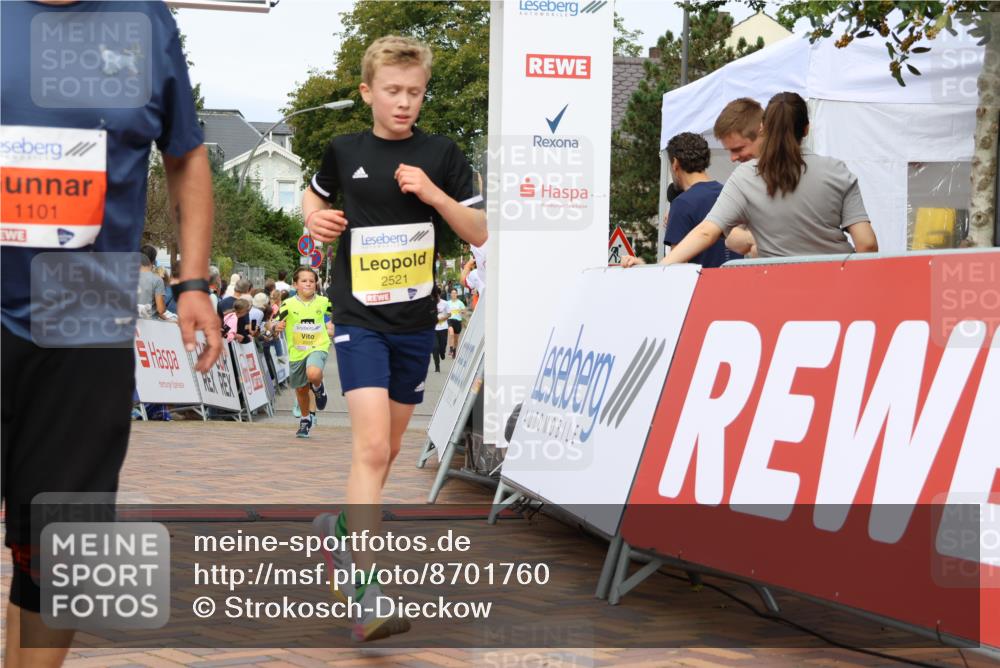 31.08.2025 - 21. Blankeneser Heldenlauf Strokosch-Dieckow http://msf.ph/oto/8701760 31.08.2025 10:27:07 Ziel 1101, 2150, 2205, 2521, 2517 meine-sportfotos.de