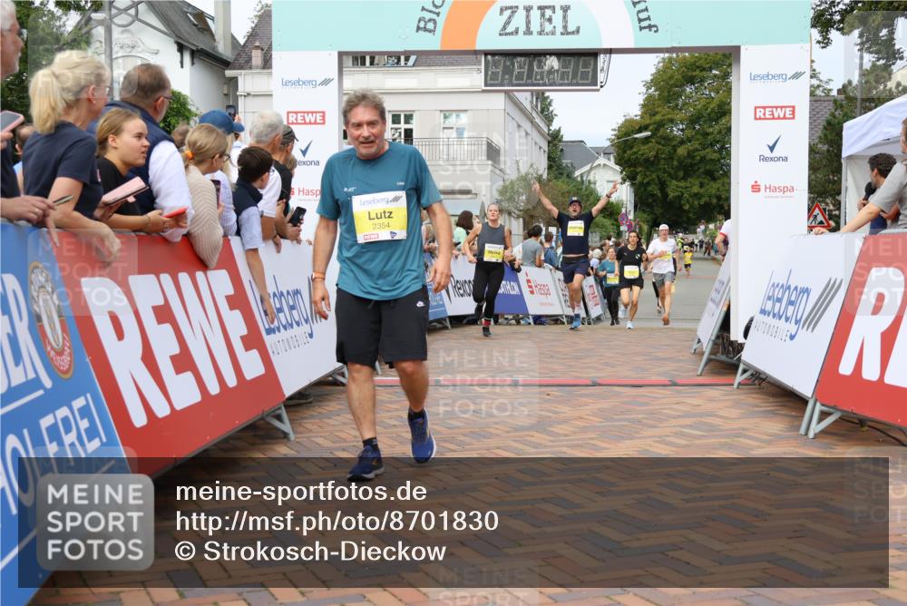31.08.2025 - 21. Blankeneser Heldenlauf Strokosch-Dieckow http://msf.ph/oto/8701830 31.08.2025 10:26:43 Ziel 2022, 2706, 2057, 2013, 2648, 2007, 2607, 2646, 2487, 2354, 2296 meine-sportfotos.de