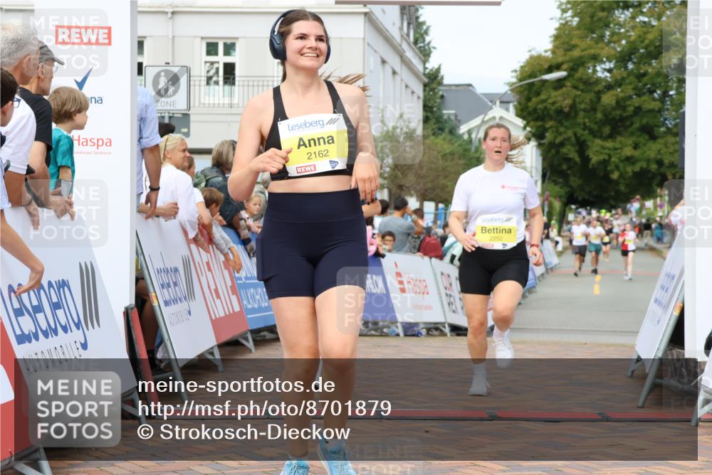 31.08.2025 - 21. Blankeneser Heldenlauf Strokosch-Dieckow http://msf.ph/oto/8701879 31.08.2025 10:26:19 Ziel 2162, 2046, 2252, 2564, 2467 meine-sportfotos.de