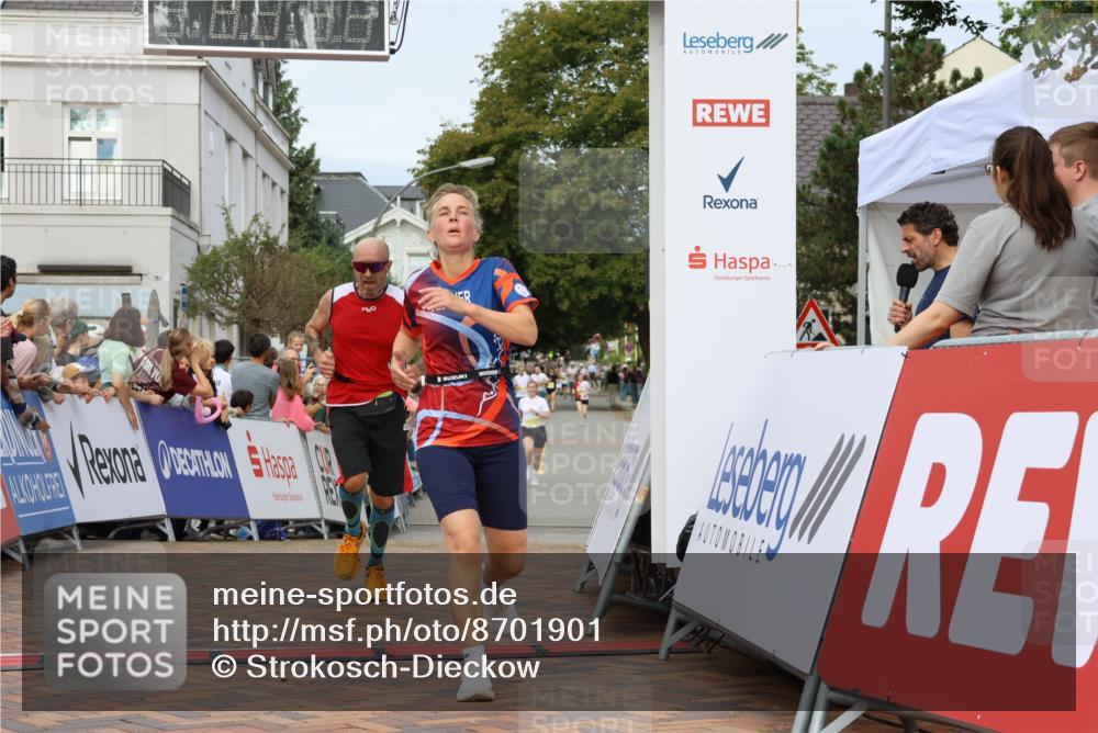 31.08.2025 - 21. Blankeneser Heldenlauf Strokosch-Dieckow http://msf.ph/oto/8701901 31.08.2025 10:26:13 Ziel 2736, 2777, 2046, 2671, 2564, 2447 meine-sportfotos.de