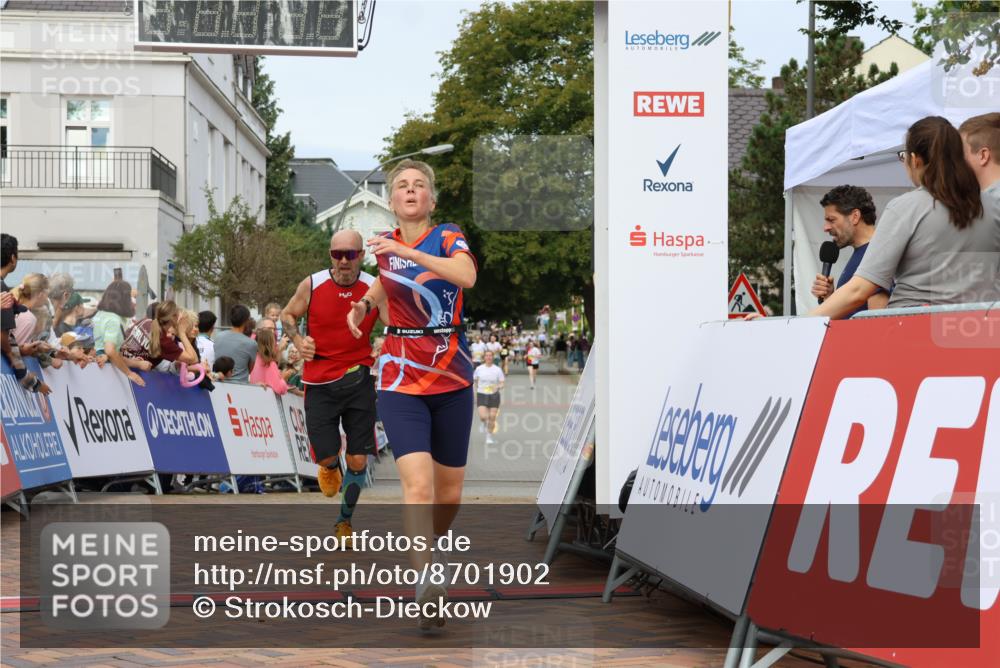 31.08.2025 - 21. Blankeneser Heldenlauf Strokosch-Dieckow http://msf.ph/oto/8701902 31.08.2025 10:26:13 Ziel 2736, 2777, 2046, 2671, 2564, 2447 meine-sportfotos.de