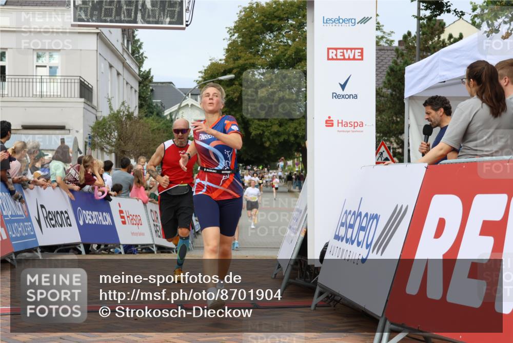 31.08.2025 - 21. Blankeneser Heldenlauf Strokosch-Dieckow http://msf.ph/oto/8701904 31.08.2025 10:26:13 Ziel 2736, 2777, 2046, 2671, 2564, 2447 meine-sportfotos.de