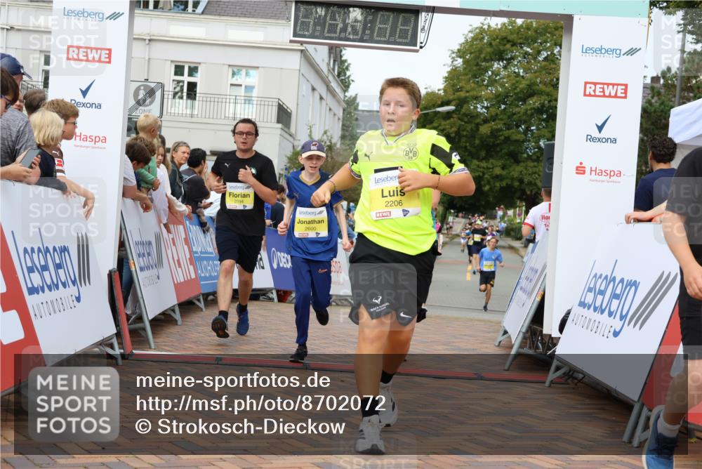 31.08.2025 - 21. Blankeneser Heldenlauf Strokosch-Dieckow http://msf.ph/oto/8702072 31.08.2025 10:30:55 Ziel 2594, 2376, 2136, 2168, 2600, 2206, 2309, 2310 meine-sportfotos.de