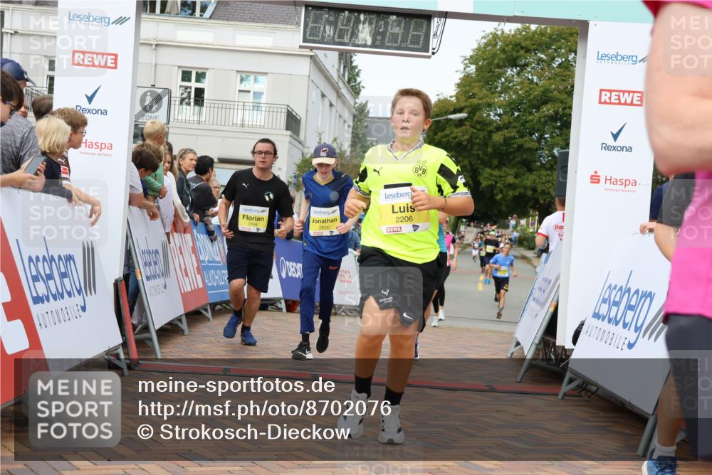 31.08.2025 - 21. Blankeneser Heldenlauf Strokosch-Dieckow http://msf.ph/oto/8702076 31.08.2025 10:30:55 Ziel 2594, 2376, 2136, 2168, 2600, 2206, 2309, 2310 meine-sportfotos.de