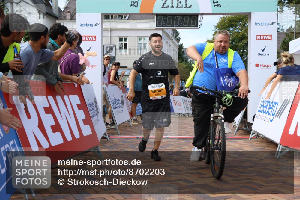 31.08.2025 - 21. Blankeneser Heldenlauf Strokosch-Dieckow http://msf.ph/oto/8702203 31.08.2025 13:41:37 Ziel 5467 meine-sportfotos.de