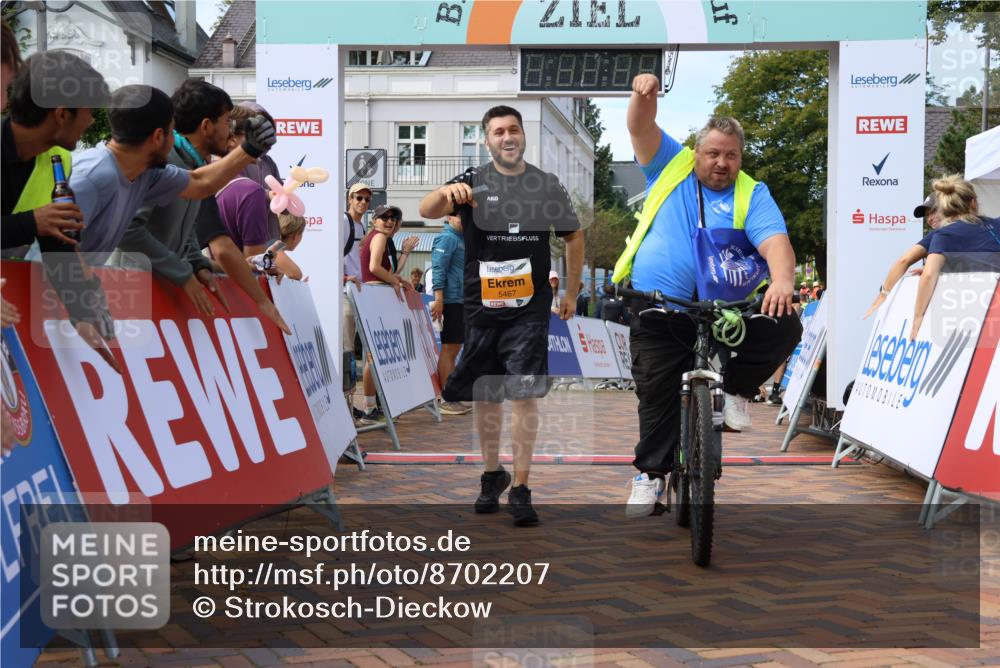 31.08.2025 - 21. Blankeneser Heldenlauf Strokosch-Dieckow http://msf.ph/oto/8702207 31.08.2025 13:41:36 Ziel 5467 meine-sportfotos.de