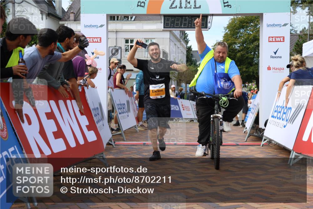 31.08.2025 - 21. Blankeneser Heldenlauf Strokosch-Dieckow http://msf.ph/oto/8702211 31.08.2025 13:41:36 Ziel 5467 meine-sportfotos.de