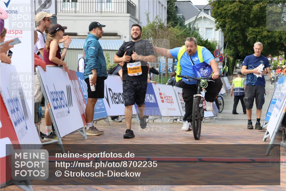 31.08.2025 - 21. Blankeneser Heldenlauf Strokosch-Dieckow http://msf.ph/oto/8702235 31.08.2025 13:41:34 Ziel 5467 meine-sportfotos.de