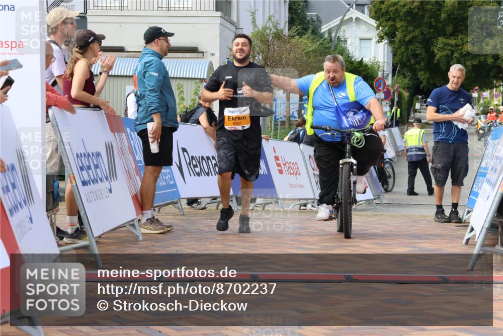 31.08.2025 - 21. Blankeneser Heldenlauf Strokosch-Dieckow http://msf.ph/oto/8702237 31.08.2025 13:41:34 Ziel 5467 meine-sportfotos.de