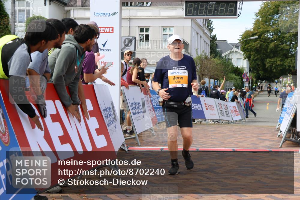 31.08.2025 - 21. Blankeneser Heldenlauf Strokosch-Dieckow http://msf.ph/oto/8702240 31.08.2025 13:41:09 Ziel 5581 meine-sportfotos.de
