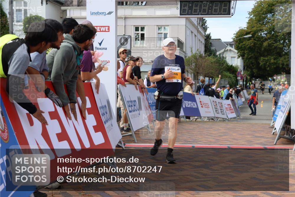 31.08.2025 - 21. Blankeneser Heldenlauf Strokosch-Dieckow http://msf.ph/oto/8702247 31.08.2025 13:41:08 Ziel 5581 meine-sportfotos.de