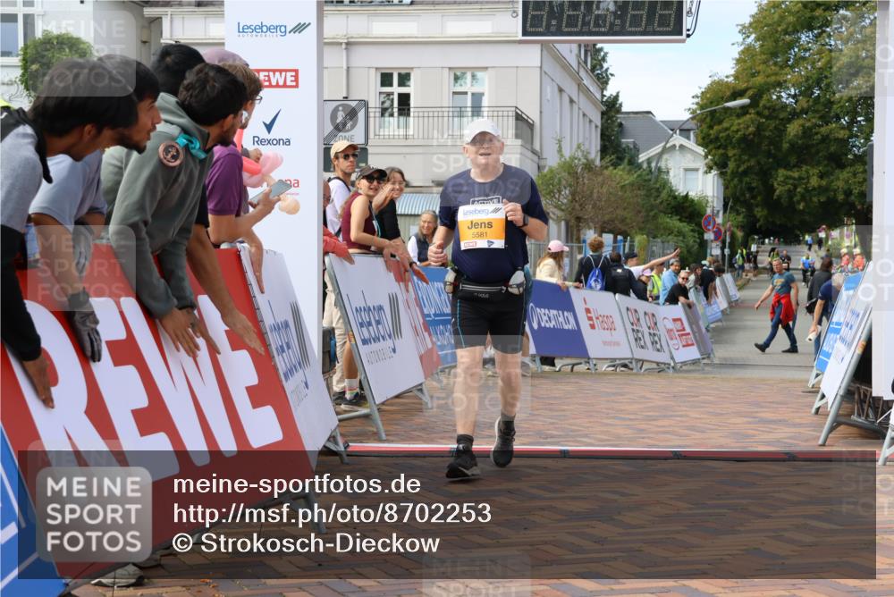 31.08.2025 - 21. Blankeneser Heldenlauf Strokosch-Dieckow http://msf.ph/oto/8702253 31.08.2025 13:41:08 Ziel 5581 meine-sportfotos.de