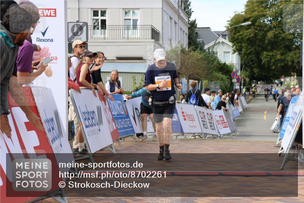 31.08.2025 - 21. Blankeneser Heldenlauf Strokosch-Dieckow http://msf.ph/oto/8702261 31.08.2025 13:41:07 Ziel 5581 meine-sportfotos.de