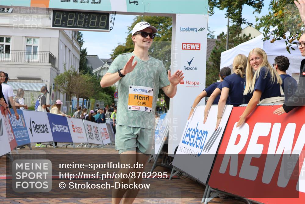 31.08.2025 - 21. Blankeneser Heldenlauf Strokosch-Dieckow http://msf.ph/oto/8702295 31.08.2025 13:39:29 Ziel 5198 meine-sportfotos.de
