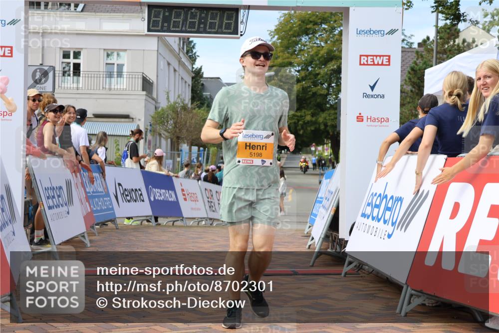 31.08.2025 - 21. Blankeneser Heldenlauf Strokosch-Dieckow http://msf.ph/oto/8702301 31.08.2025 13:39:29 Ziel 5198 meine-sportfotos.de