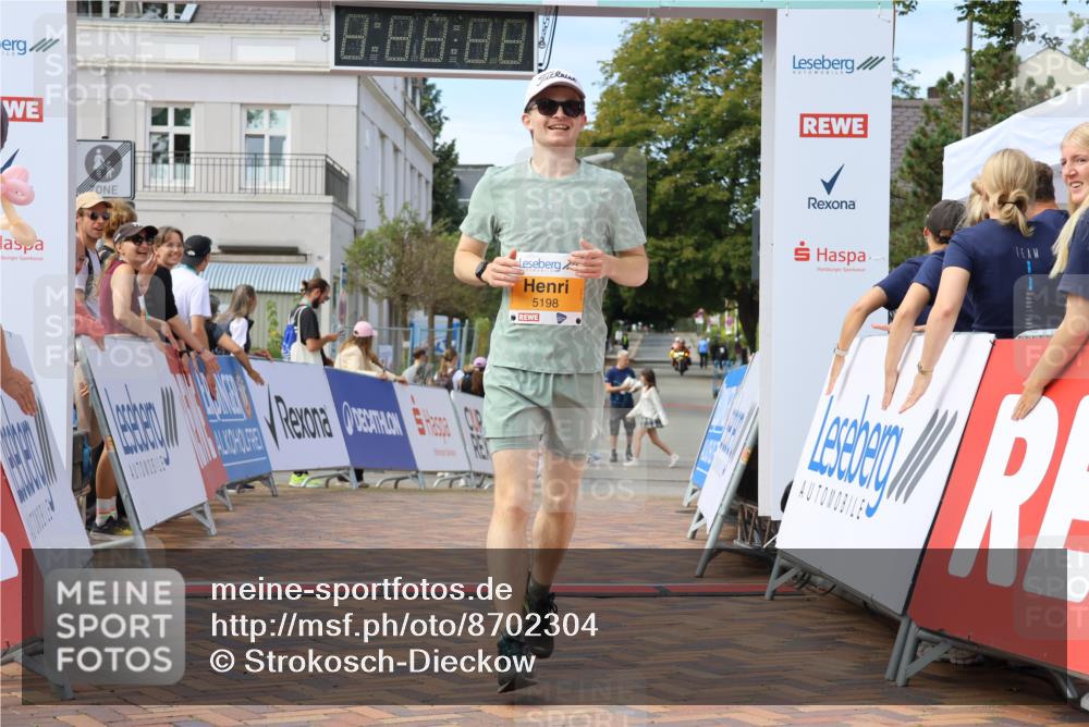 31.08.2025 - 21. Blankeneser Heldenlauf Strokosch-Dieckow http://msf.ph/oto/8702304 31.08.2025 13:39:29 Ziel 5198 meine-sportfotos.de