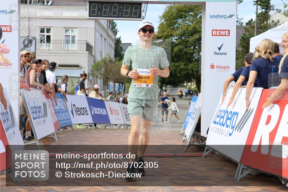 31.08.2025 - 21. Blankeneser Heldenlauf Strokosch-Dieckow http://msf.ph/oto/8702305 31.08.2025 13:39:29 Ziel 5198 meine-sportfotos.de