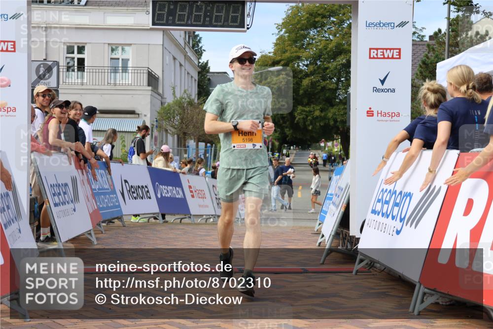 31.08.2025 - 21. Blankeneser Heldenlauf Strokosch-Dieckow http://msf.ph/oto/8702310 31.08.2025 13:39:28 Ziel 5198 meine-sportfotos.de