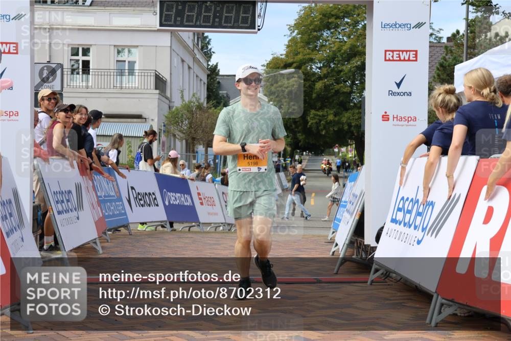 31.08.2025 - 21. Blankeneser Heldenlauf Strokosch-Dieckow http://msf.ph/oto/8702312 31.08.2025 13:39:28 Ziel 5198 meine-sportfotos.de