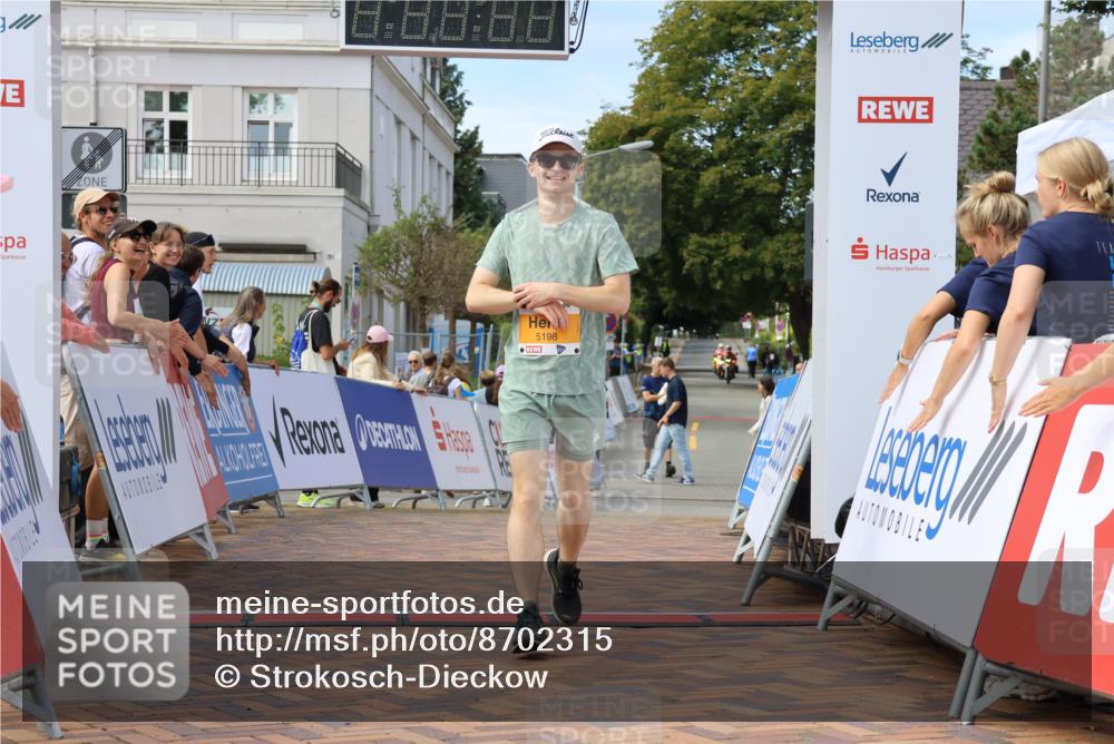 31.08.2025 - 21. Blankeneser Heldenlauf Strokosch-Dieckow http://msf.ph/oto/8702315 31.08.2025 13:39:28 Ziel 5198 meine-sportfotos.de