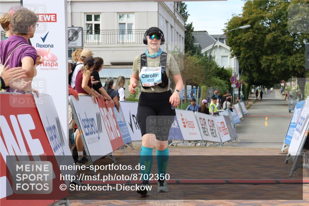 31.08.2025 - 21. Blankeneser Heldenlauf Strokosch-Dieckow http://msf.ph/oto/8702350 31.08.2025 13:38:19 Ziel 4019 meine-sportfotos.de