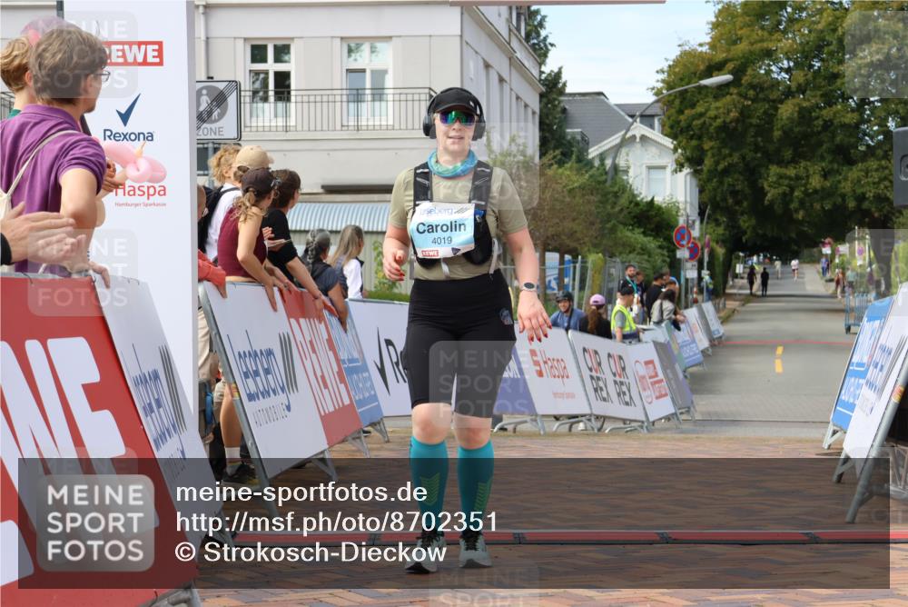 31.08.2025 - 21. Blankeneser Heldenlauf Strokosch-Dieckow http://msf.ph/oto/8702351 31.08.2025 13:38:19 Ziel 4019 meine-sportfotos.de