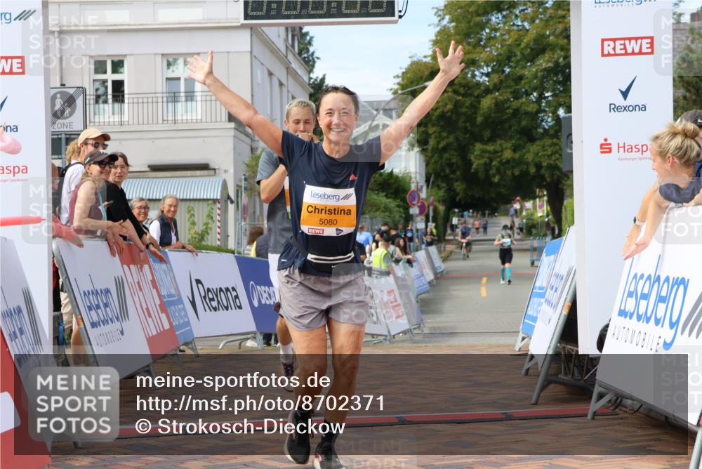 31.08.2025 - 21. Blankeneser Heldenlauf Strokosch-Dieckow http://msf.ph/oto/8702371 31.08.2025 13:37:58 Ziel 5080 meine-sportfotos.de
