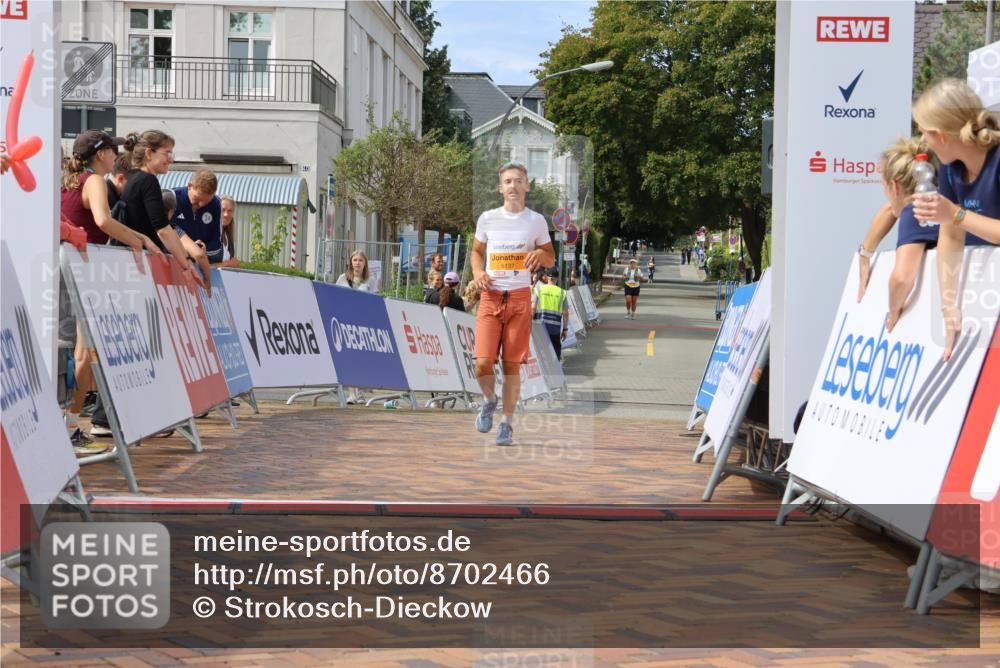 31.08.2025 - 21. Blankeneser Heldenlauf Strokosch-Dieckow http://msf.ph/oto/8702466 31.08.2025 13:35:13 Ziel 5137 meine-sportfotos.de