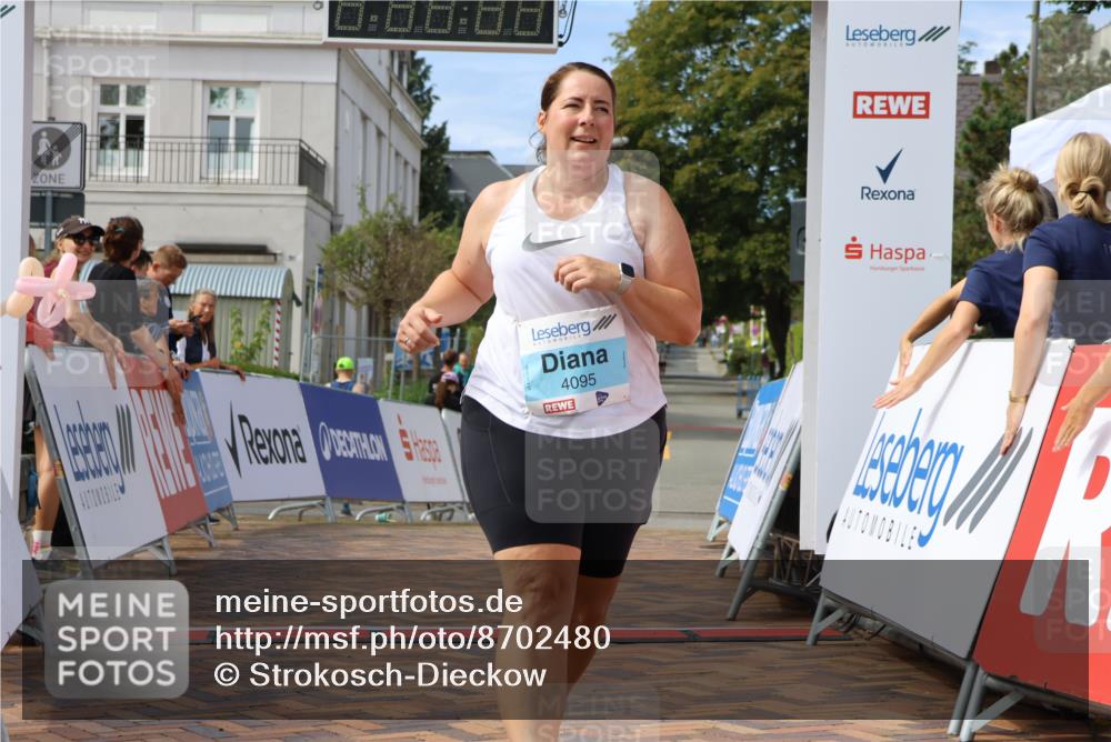 31.08.2025 - 21. Blankeneser Heldenlauf Strokosch-Dieckow http://msf.ph/oto/8702480 31.08.2025 13:34:43 Ziel 4399, 4095 meine-sportfotos.de