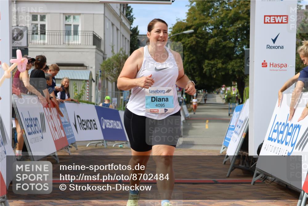 31.08.2025 - 21. Blankeneser Heldenlauf Strokosch-Dieckow http://msf.ph/oto/8702484 31.08.2025 13:34:43 Ziel 4399, 4095 meine-sportfotos.de