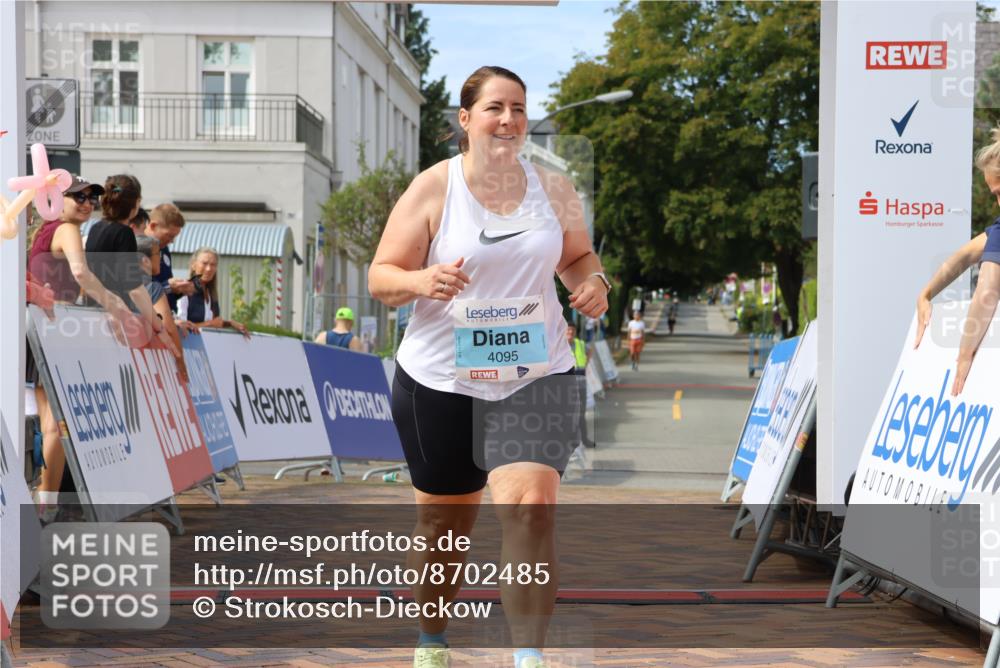 31.08.2025 - 21. Blankeneser Heldenlauf Strokosch-Dieckow http://msf.ph/oto/8702485 31.08.2025 13:34:43 Ziel 4399, 4095 meine-sportfotos.de