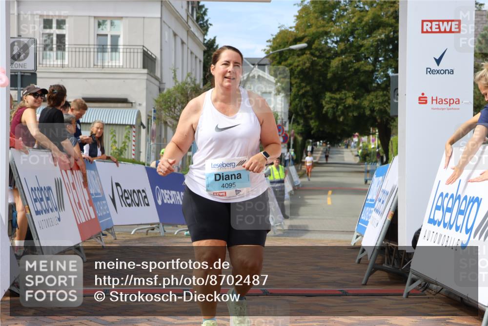 31.08.2025 - 21. Blankeneser Heldenlauf Strokosch-Dieckow http://msf.ph/oto/8702487 31.08.2025 13:34:42 Ziel 4399, 4095 meine-sportfotos.de