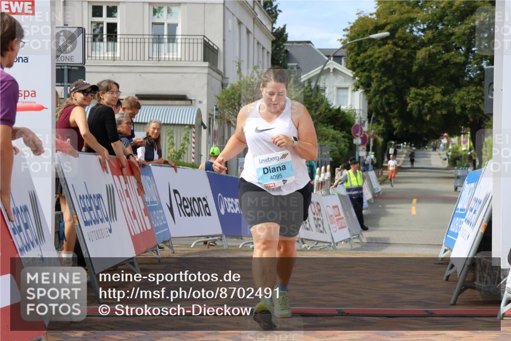 31.08.2025 - 21. Blankeneser Heldenlauf Strokosch-Dieckow http://msf.ph/oto/8702491 31.08.2025 13:34:42 Ziel 4399, 4095 meine-sportfotos.de