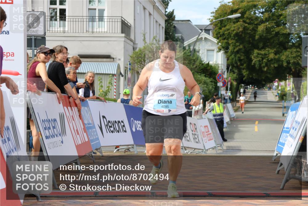 31.08.2025 - 21. Blankeneser Heldenlauf Strokosch-Dieckow http://msf.ph/oto/8702494 31.08.2025 13:34:41 Ziel 4399, 4095 meine-sportfotos.de
