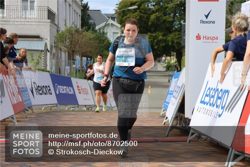 31.08.2025 - 21. Blankeneser Heldenlauf Strokosch-Dieckow http://msf.ph/oto/8702500 31.08.2025 13:34:37 Ziel 4399, 4095 meine-sportfotos.de