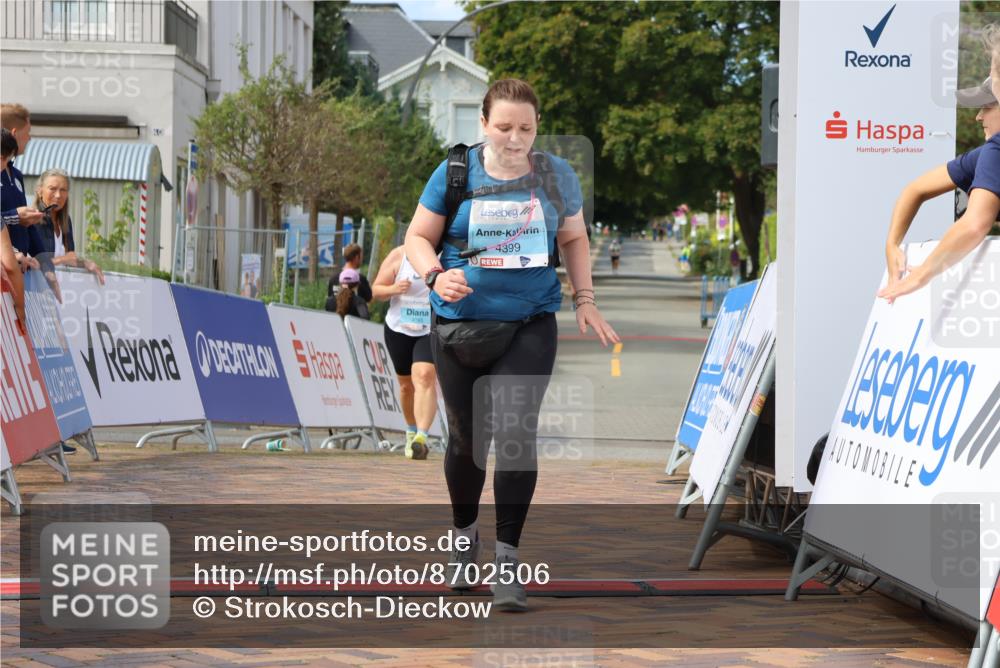 31.08.2025 - 21. Blankeneser Heldenlauf Strokosch-Dieckow http://msf.ph/oto/8702506 31.08.2025 13:34:37 Ziel 4399, 4095 meine-sportfotos.de