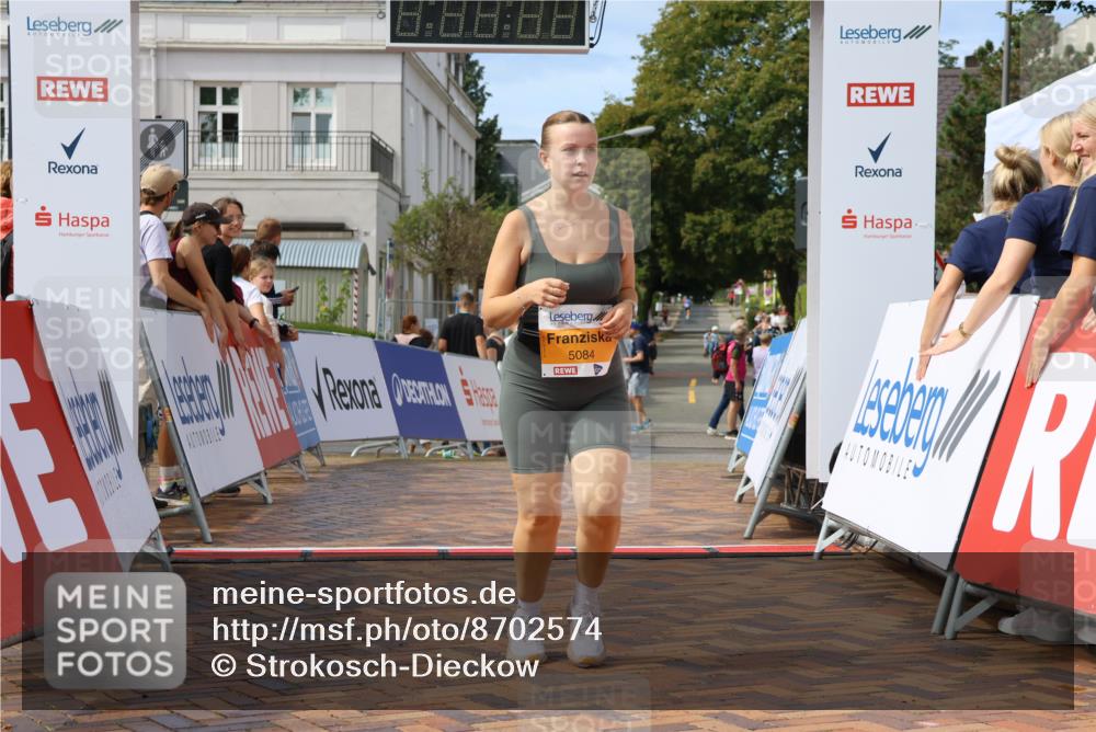 31.08.2025 - 21. Blankeneser Heldenlauf Strokosch-Dieckow http://msf.ph/oto/8702574 31.08.2025 13:30:22 Ziel 5084 meine-sportfotos.de