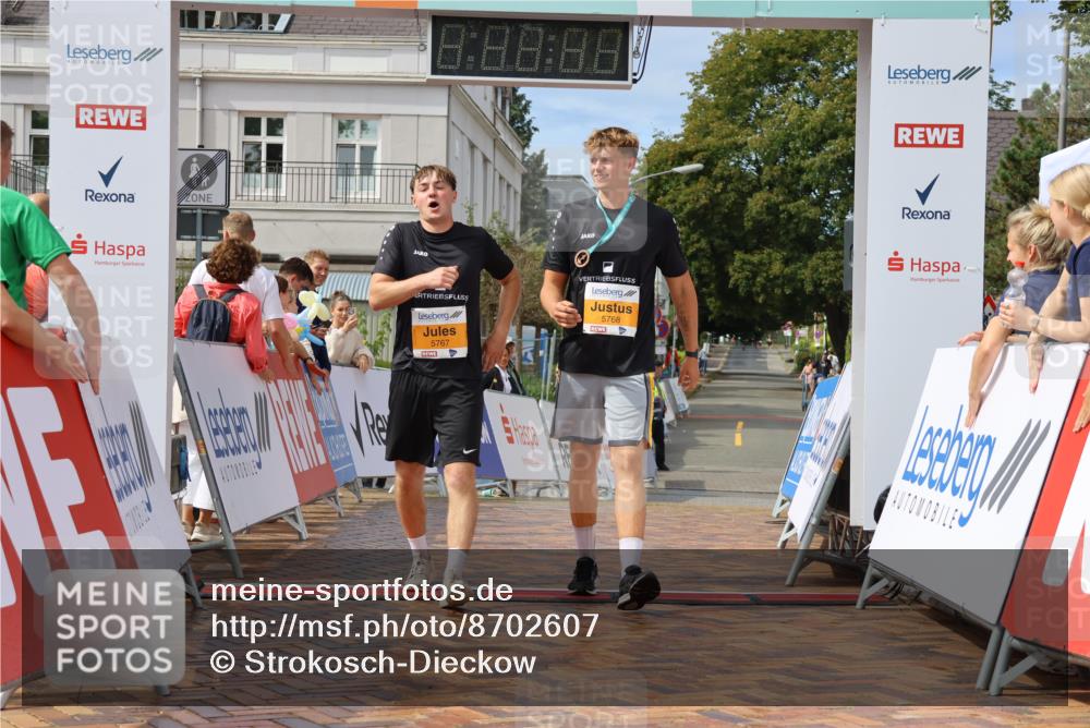 31.08.2025 - 21. Blankeneser Heldenlauf Strokosch-Dieckow http://msf.ph/oto/8702607 31.08.2025 13:27:45 Ziel 5767 meine-sportfotos.de