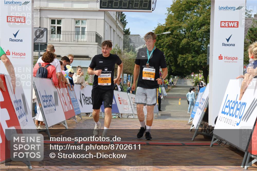 31.08.2025 - 21. Blankeneser Heldenlauf Strokosch-Dieckow http://msf.ph/oto/8702611 31.08.2025 13:27:44 Ziel 5767 meine-sportfotos.de