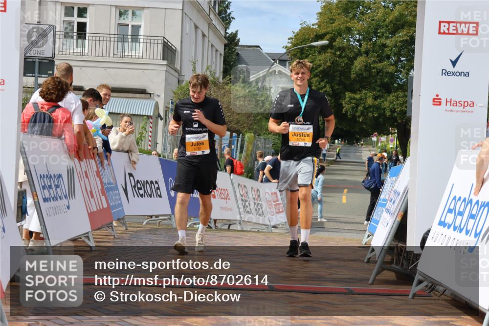 31.08.2025 - 21. Blankeneser Heldenlauf Strokosch-Dieckow http://msf.ph/oto/8702614 31.08.2025 13:27:43 Ziel 5767 meine-sportfotos.de