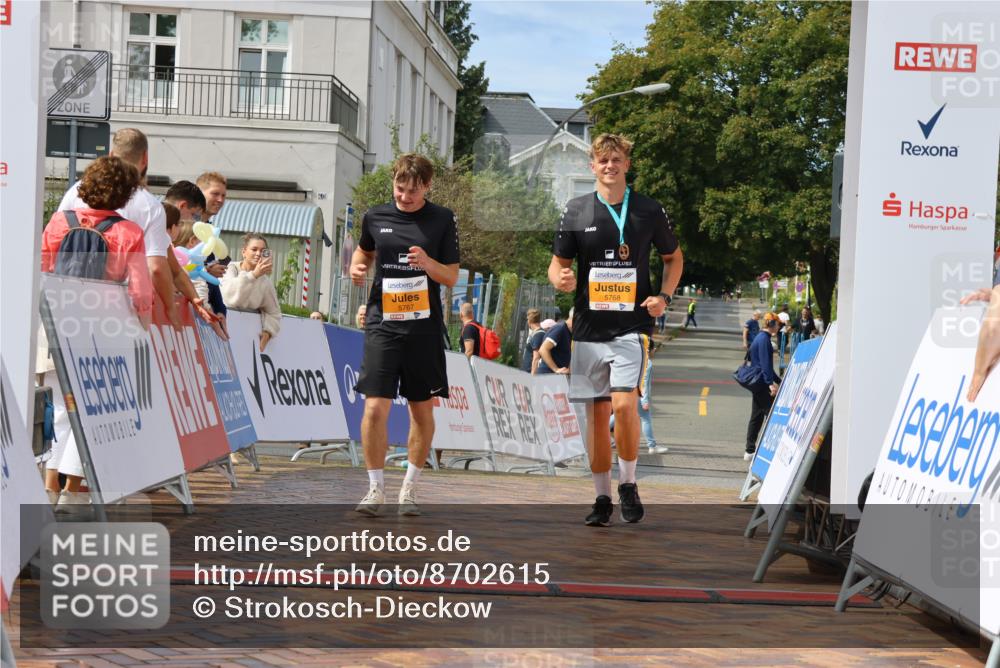 31.08.2025 - 21. Blankeneser Heldenlauf Strokosch-Dieckow http://msf.ph/oto/8702615 31.08.2025 13:27:43 Ziel 5767 meine-sportfotos.de