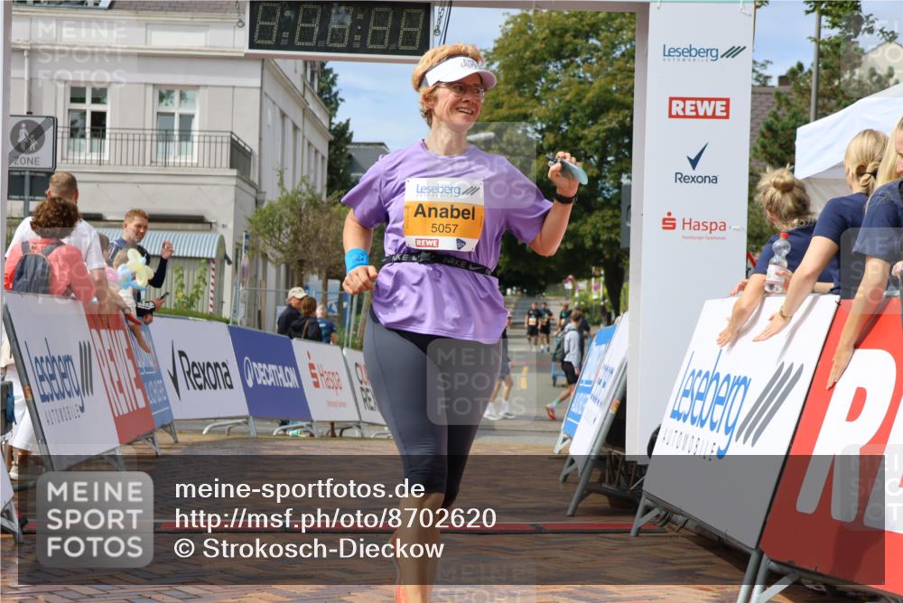 31.08.2025 - 21. Blankeneser Heldenlauf Strokosch-Dieckow http://msf.ph/oto/8702620 31.08.2025 13:27:18 Ziel 5057 meine-sportfotos.de