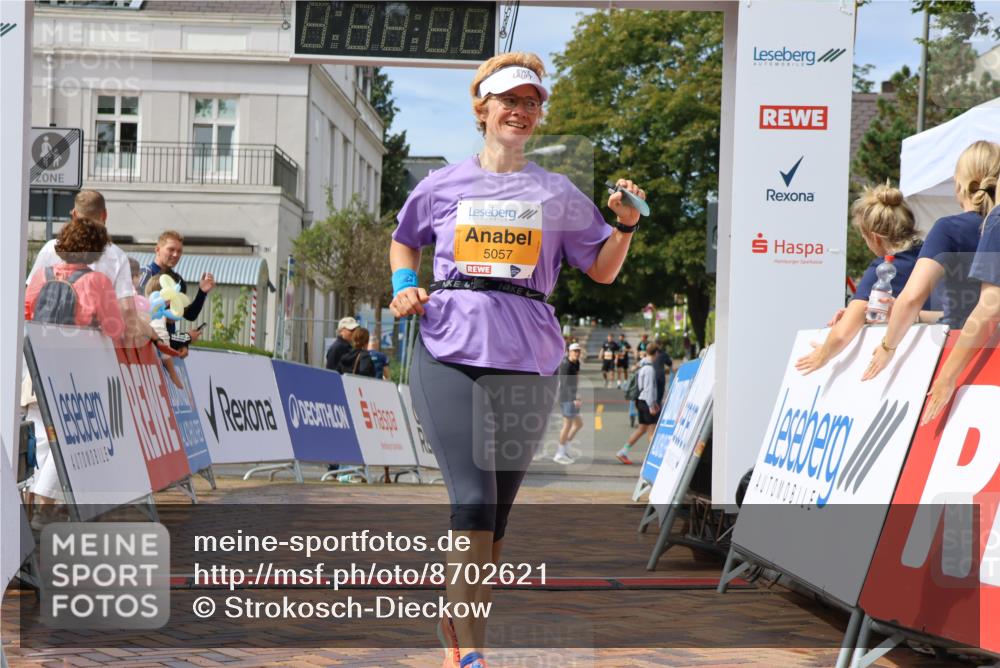 31.08.2025 - 21. Blankeneser Heldenlauf Strokosch-Dieckow http://msf.ph/oto/8702621 31.08.2025 13:27:18 Ziel 5057 meine-sportfotos.de