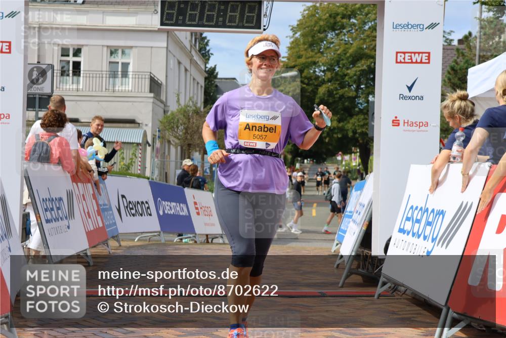 31.08.2025 - 21. Blankeneser Heldenlauf Strokosch-Dieckow http://msf.ph/oto/8702622 31.08.2025 13:27:18 Ziel 5057 meine-sportfotos.de