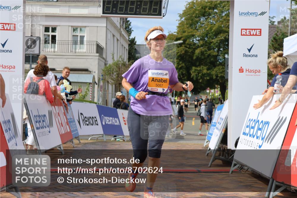 31.08.2025 - 21. Blankeneser Heldenlauf Strokosch-Dieckow http://msf.ph/oto/8702624 31.08.2025 13:27:17 Ziel 5057 meine-sportfotos.de