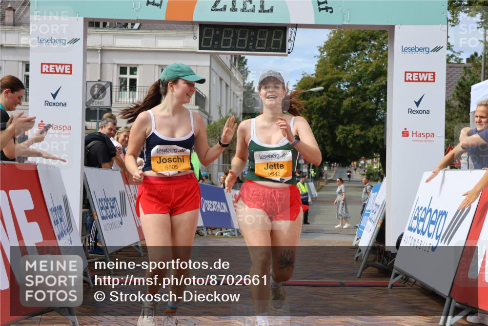 31.08.2025 - 21. Blankeneser Heldenlauf Strokosch-Dieckow http://msf.ph/oto/8702661 31.08.2025 13:25:19 Ziel 5642, 5505 meine-sportfotos.de