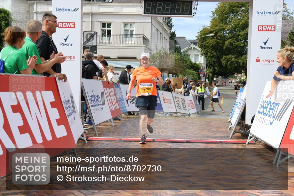 31.08.2025 - 21. Blankeneser Heldenlauf Strokosch-Dieckow http://msf.ph/oto/8702730 31.08.2025 13:24:35 Ziel 5016 meine-sportfotos.de