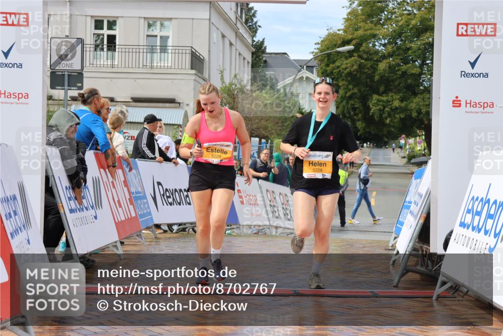 31.08.2025 - 21. Blankeneser Heldenlauf Strokosch-Dieckow http://msf.ph/oto/8702767 31.08.2025 13:19:45 Ziel 5229, 5543 meine-sportfotos.de